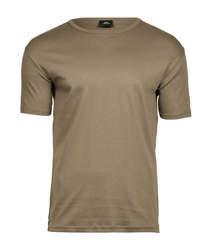 Interlock tee (520)